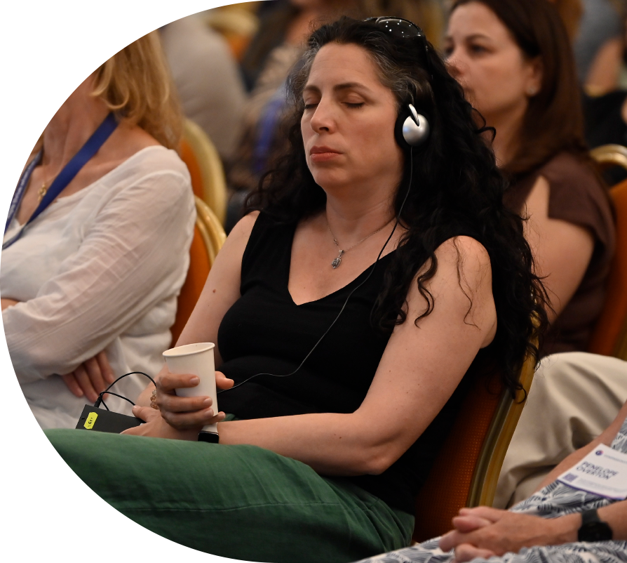 What Makes Ci Connect Membership Unique Girl Looking At Macbook Img